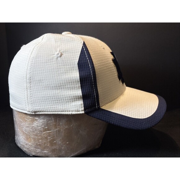 NEW NWOT Retired Notre Dame Fighting Irish Under Armour Fitted M. Hat White/Blue - Picture 8 of 12